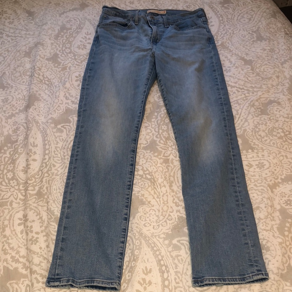 Women’s Levi's 724 High Rise Straight Leg Jeans